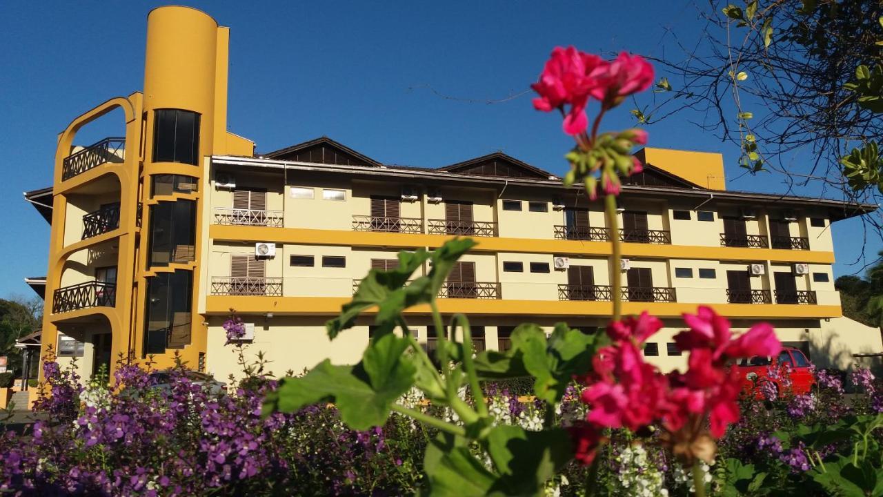Da 3* Joinville